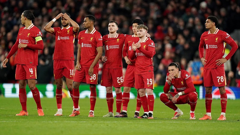 Liverpool bị loại cay đắng khỏi Champions League