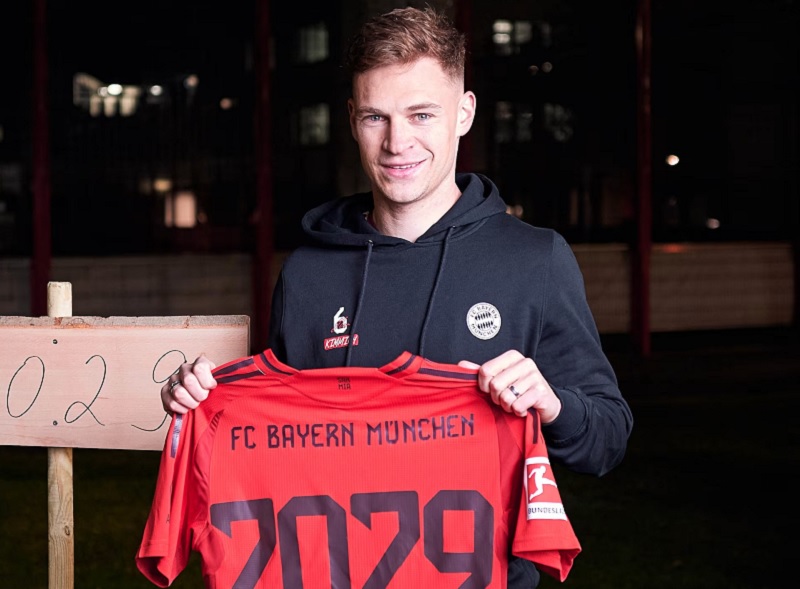 Kimmich gia hạn Bayern Munich