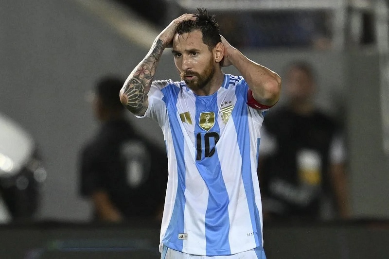 Messi không chơi cho Argentina trong tháng 3