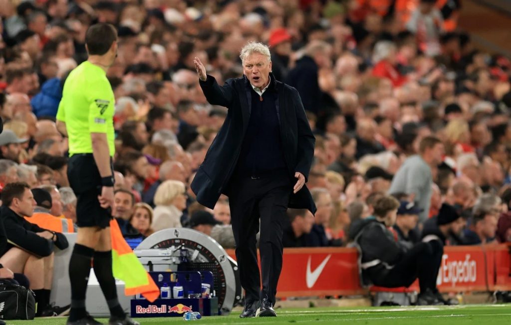 Everton thua tối thiểu trước Liverpool
