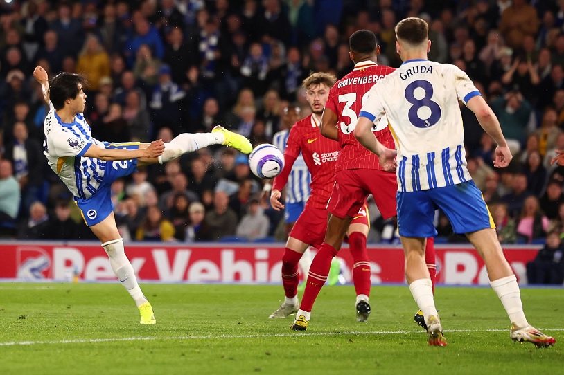 Mitoma tỏa sáng trước Liverpool