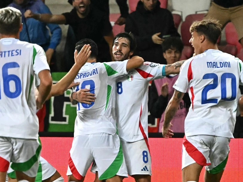 Tonali là người hùng của ĐT Italia rạng sáng nay