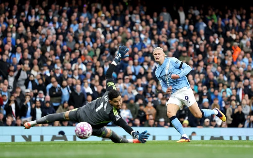 Haaland gieo sầu cho Man United
