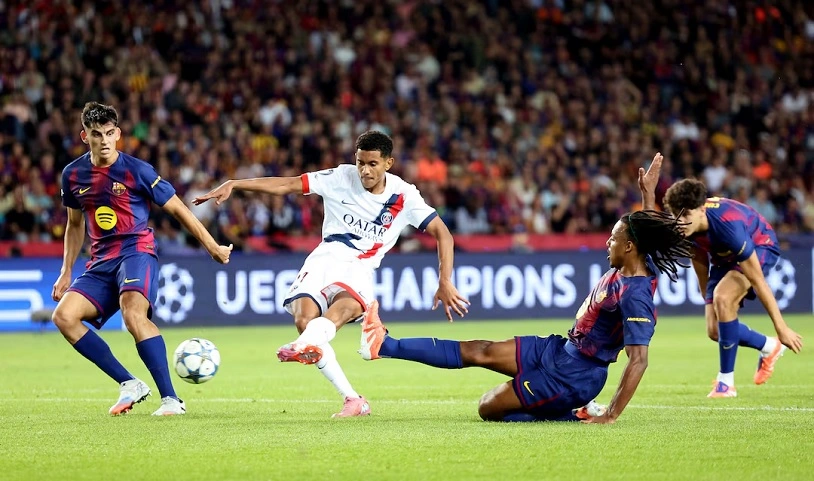 Mayulu gỡ hòa 1-1 cho PSG