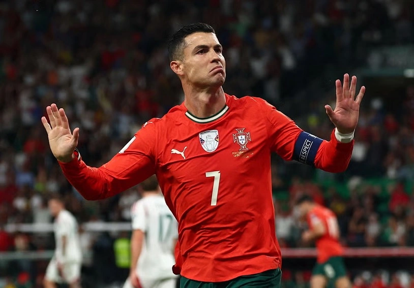 Cú đúp của Ronaldo không thể mang về 3 điểm cho Bồ Đào Nha