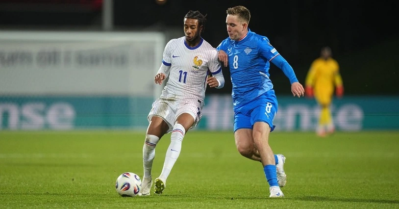 ĐT Pháp chia điểm trong ngày thiếu vắng Kylian Mbappe